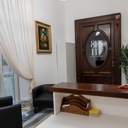1811 Residenza Storica * Neapol